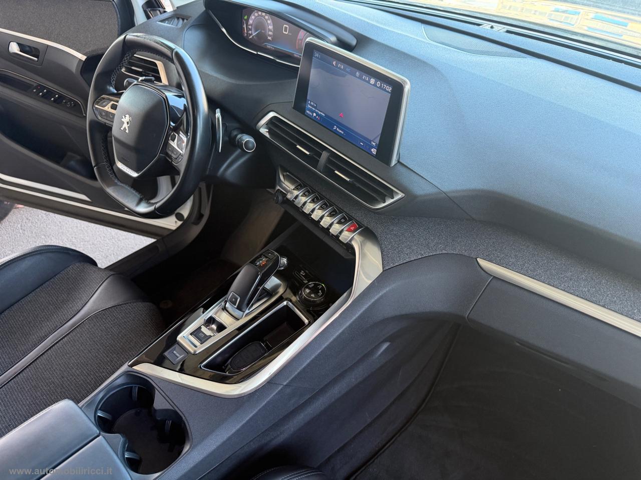 PEUGEOT 3008 PureTech Turbo 130 S&S EAT8 Allure
