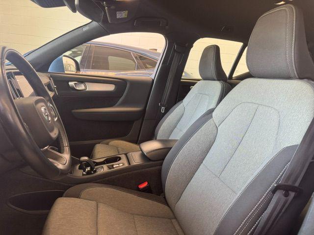 VOLVO XC40 B3 automatico Core
