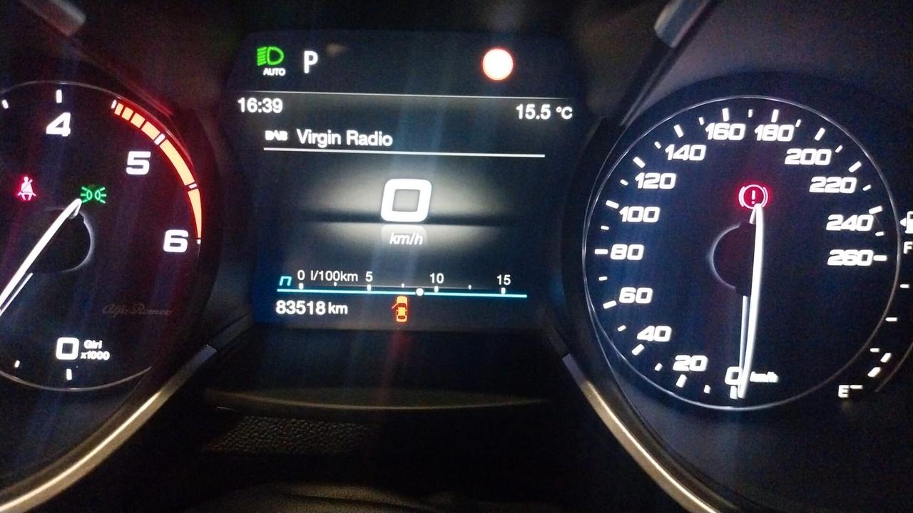 Alfa Romeo Stelvio 2.2cc 210 CV AT8 Q4 Veloce