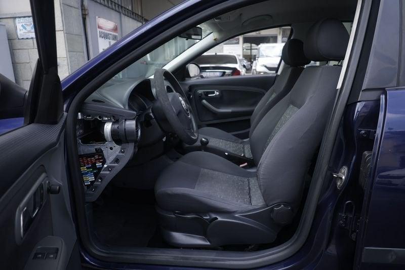 SEAT Ibiza SEAT Ibiza 5p 1.2 12v Stylance c/radio Dual 51KW ANNO 2009