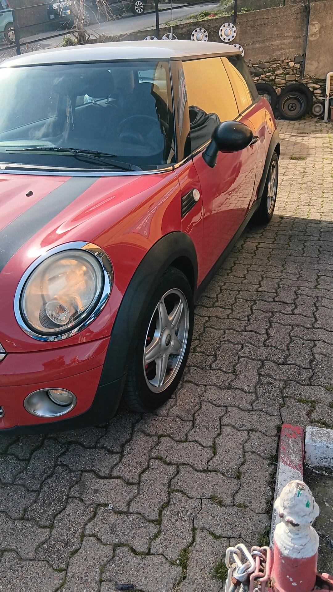 Mini 1.4 16V One Chili