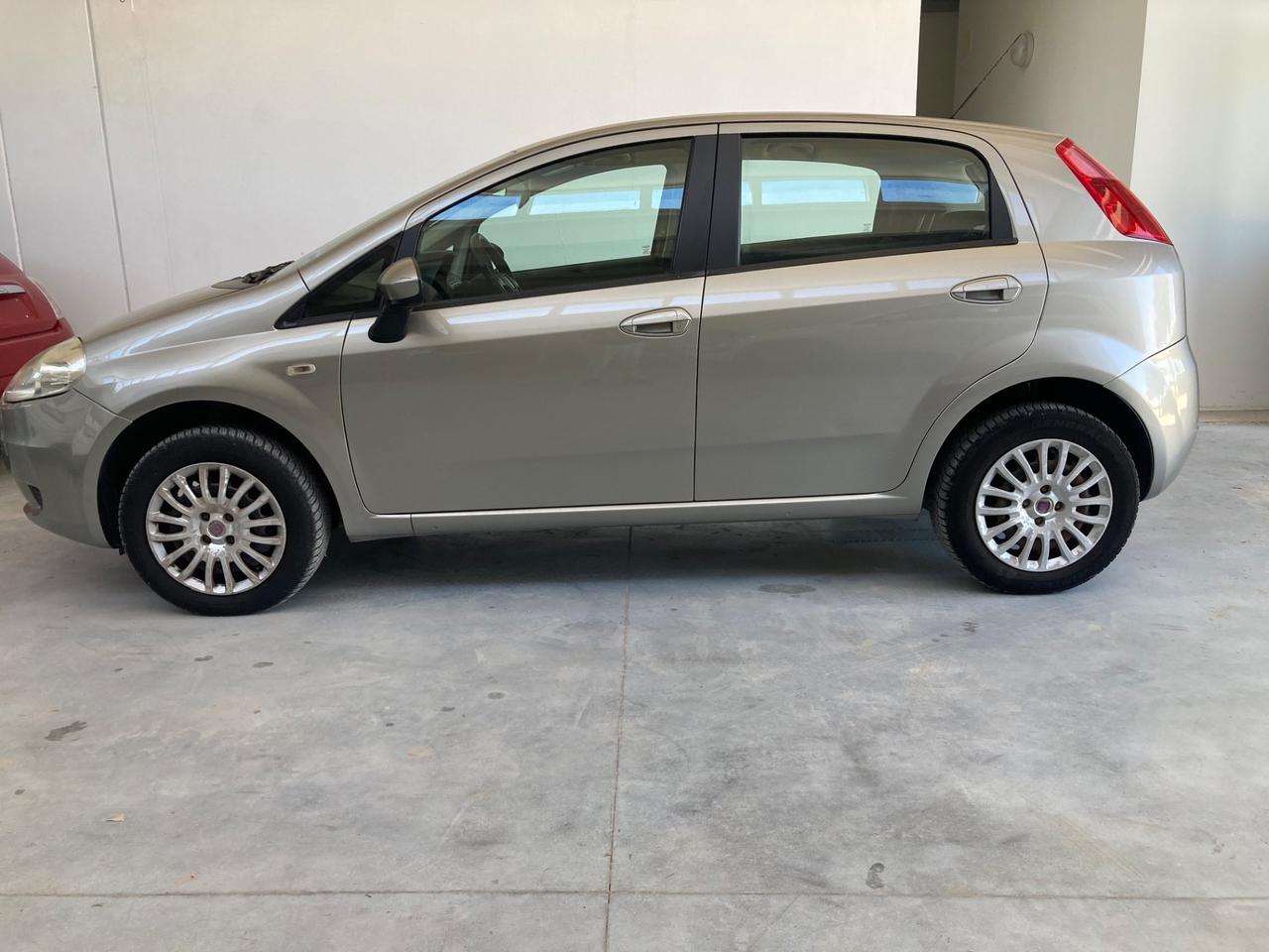 Fiat Grande Punto 1.4 5 porte Dynamic Natural Power