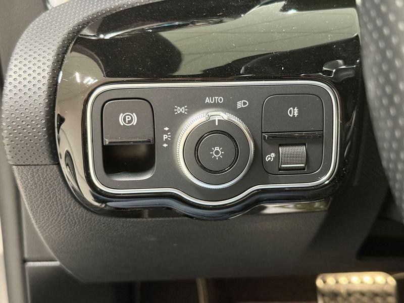 Mercedes-Benz Classe A A 250 e PHEV (Eq-Power) Premium auto AMG Plug-In
