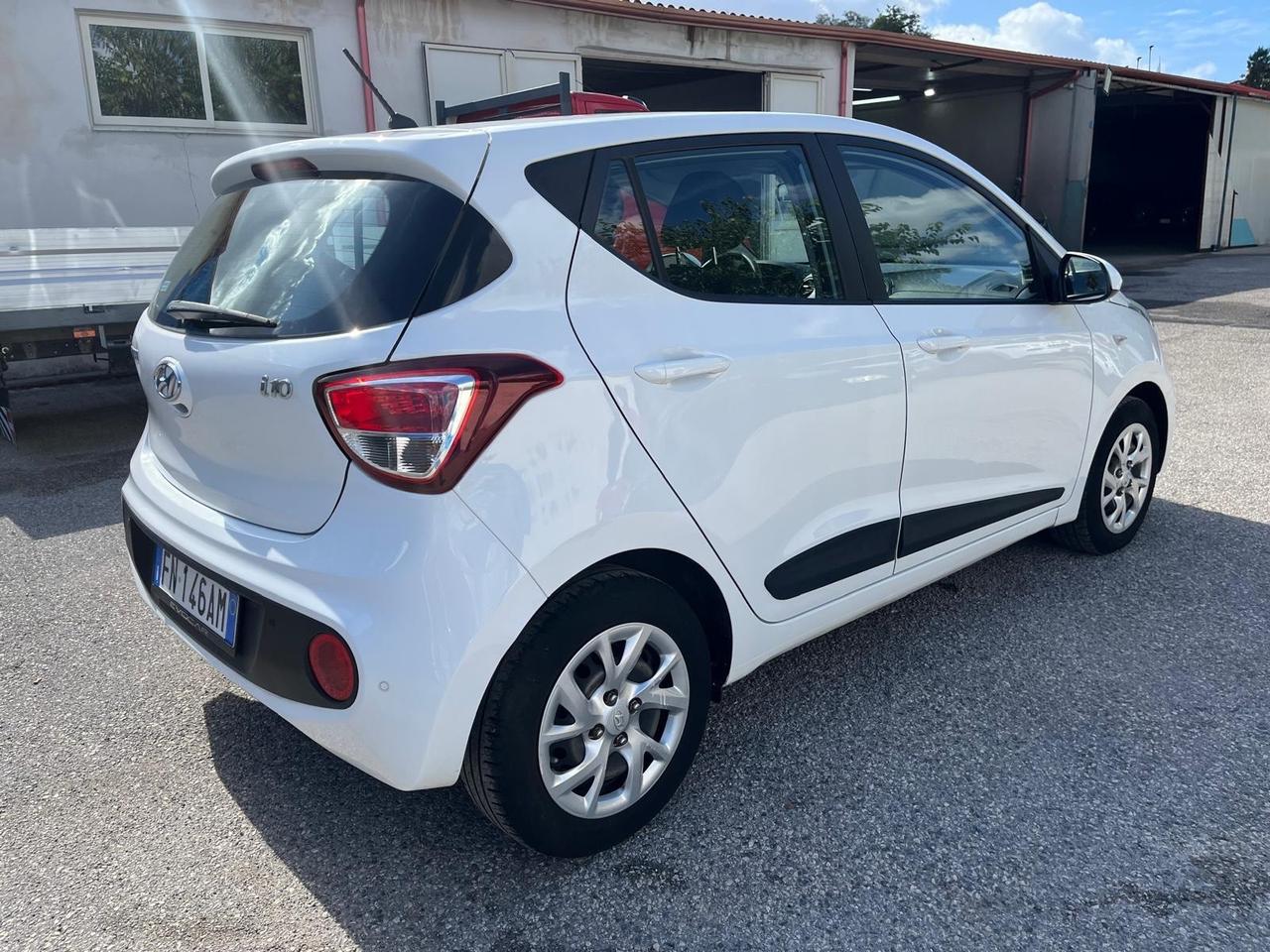 Hyundai i10-1.0 benzina - full-2018