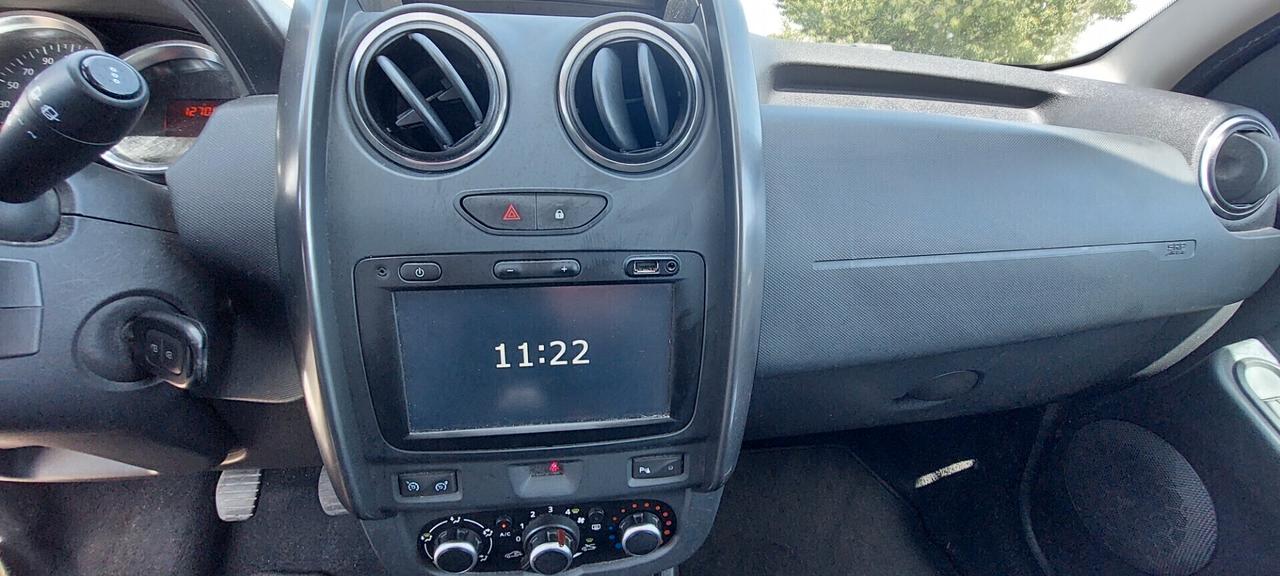 DUSTER 1,6 GPL DI SERIE CASA MADRE NAVIGATORE TELEFONO SENSORI FULL FULL 110 CV