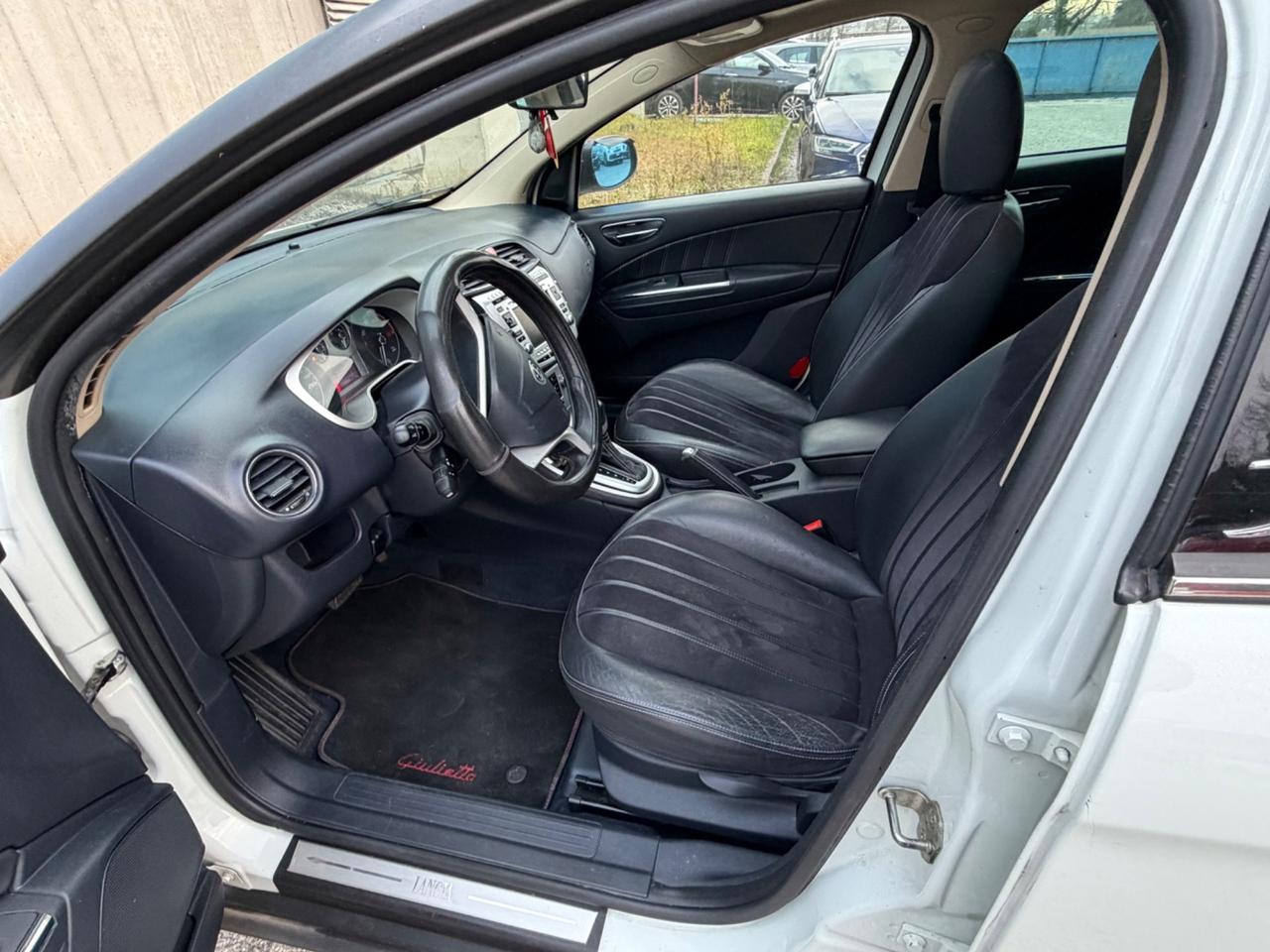 Lancia Delta 1.4 T-Jet 150 CV Argento