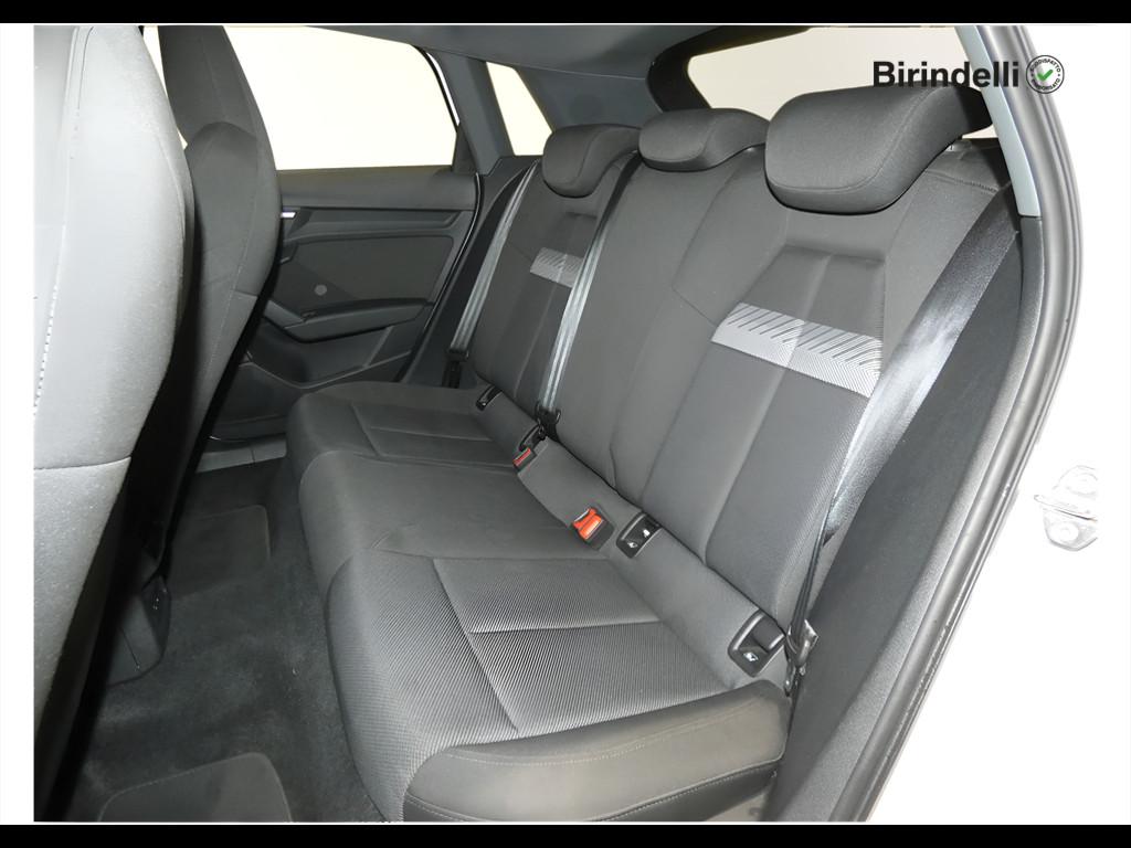 AUDI A3 4ª serie - A3 SPB 30 g-tron S tronic S line edition