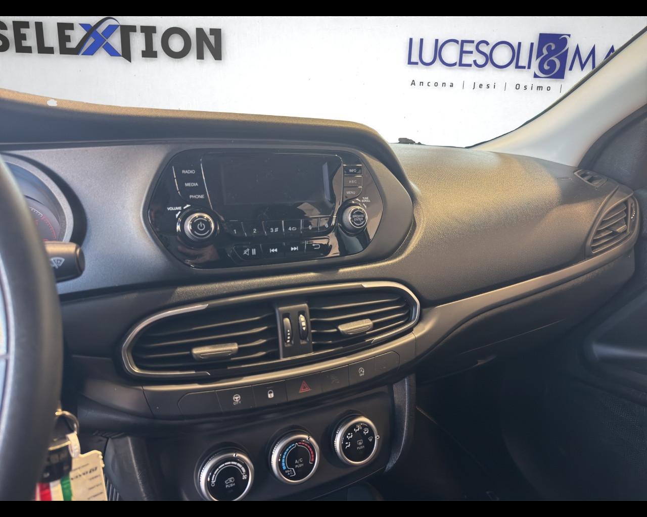 FIAT Tipo Hatchback My21 Hb Tipo 1,3 95cv Ds