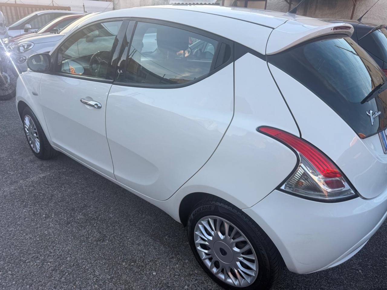 Lancia Ypsilon 1.2 69 CV 5 porte anno 2018