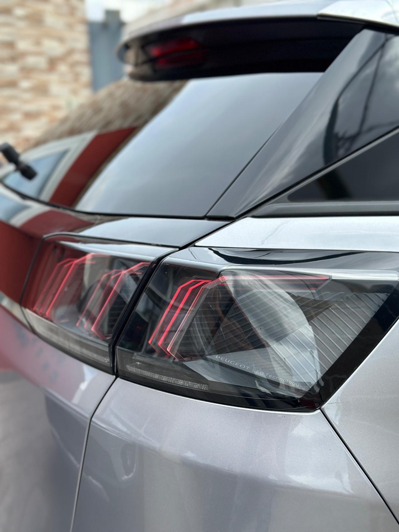 Peugeot 3008 BlueHDi 130 S&S EAT8 Allure-2022