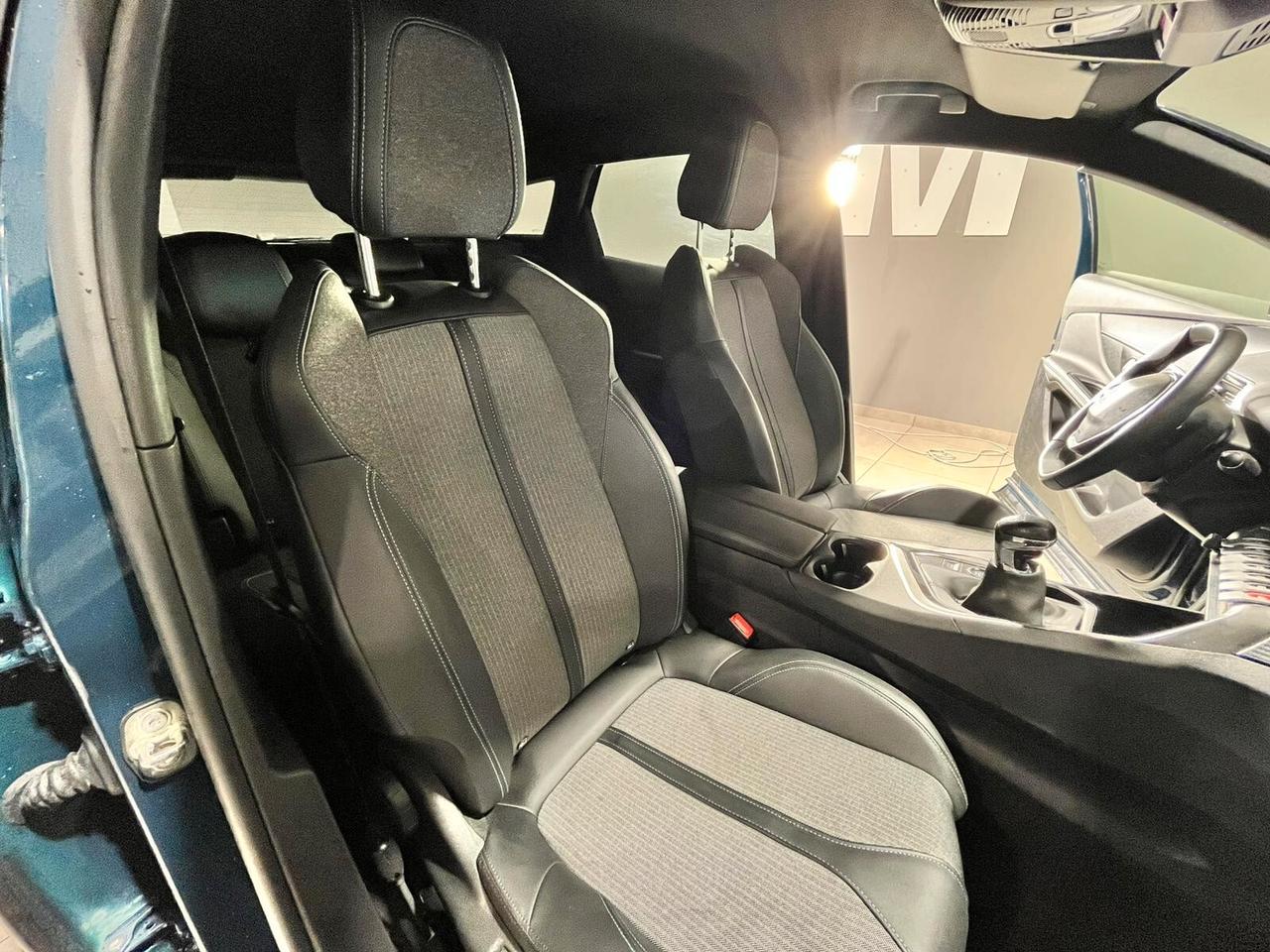 Peugeot 3008 PureTech Turbo 130 S&S Allure Pack