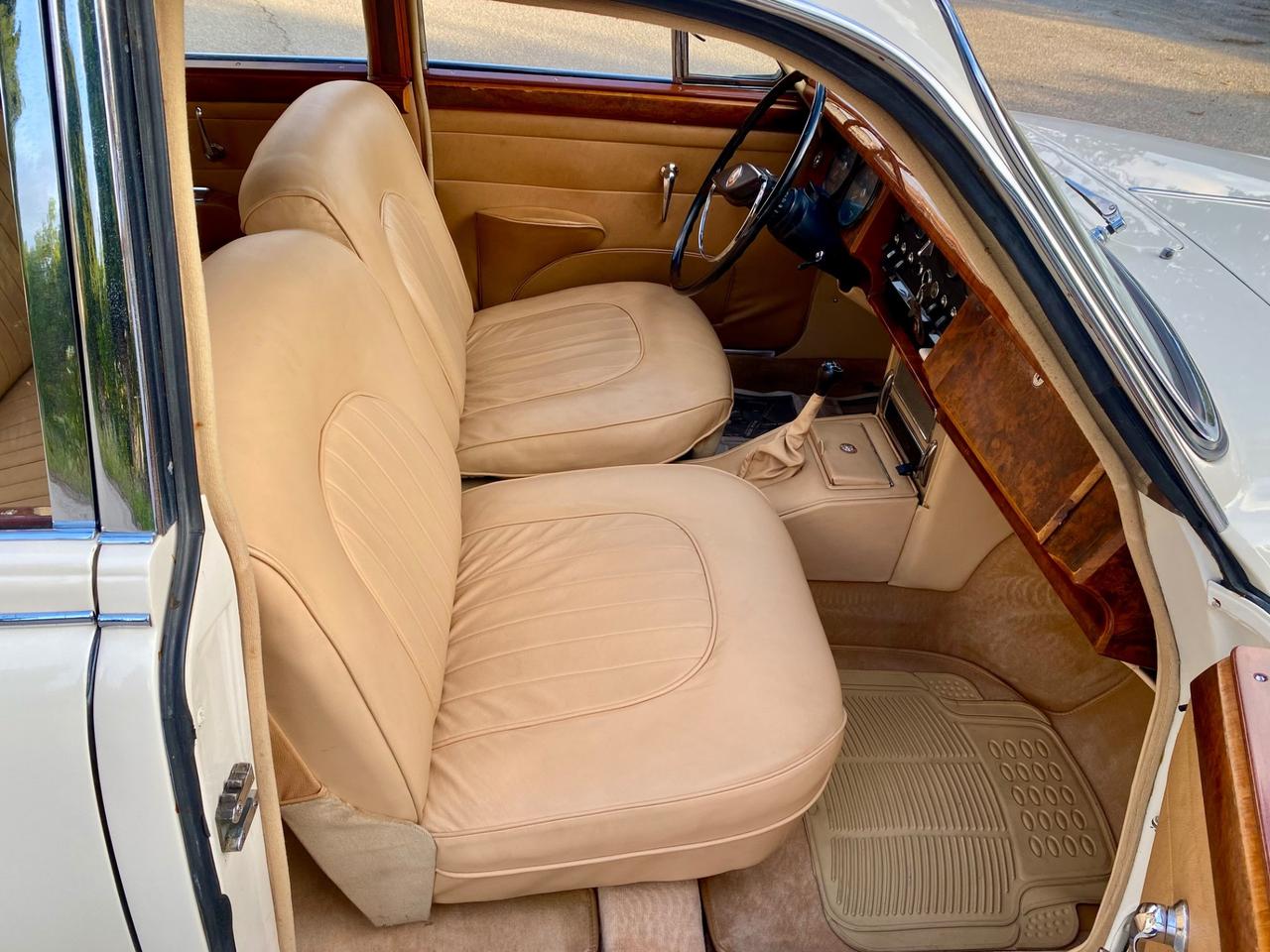 Jaguar MK II JAGUAR MK2 3.8 Litri CAMBIO MANUALE