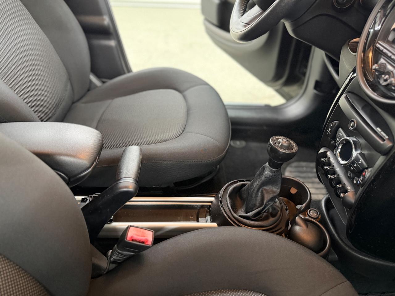 Mini Cooper D COUNTRYMAN(anno 2013)