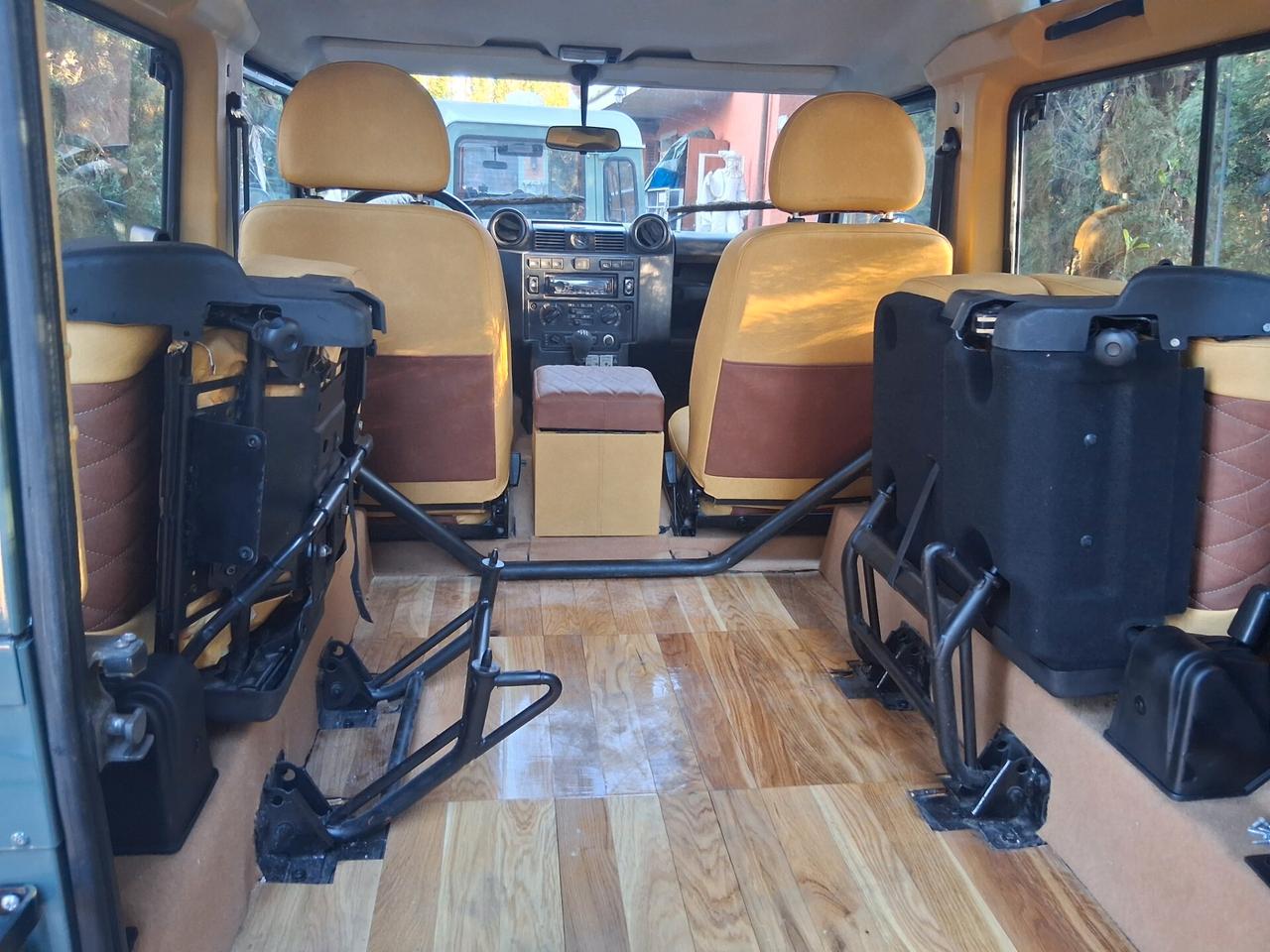 Land Rover Defender 90 2.4 TD4 Station Wagon