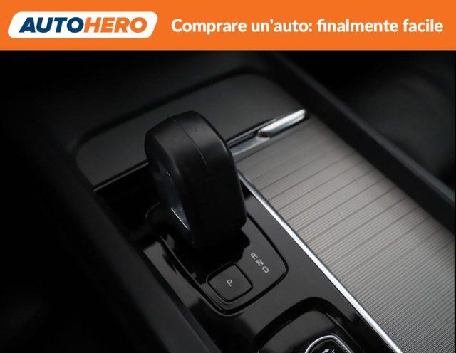 VOLVO XC60 B4 automatico Plus Dark N1