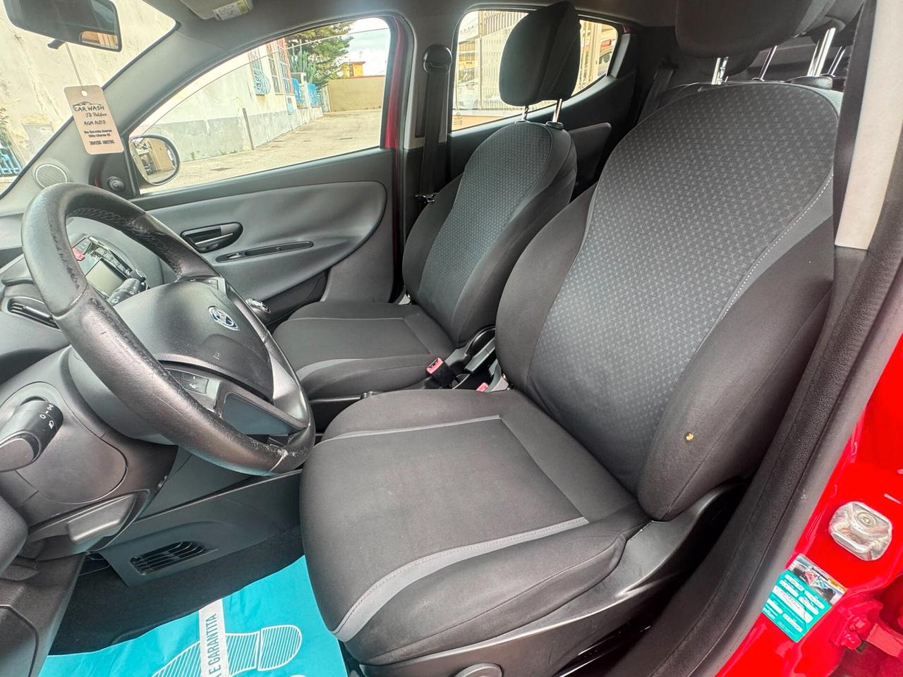 Lancia Ypsilon 1.2 69 CV 5 porte GPL Ecochic Gold