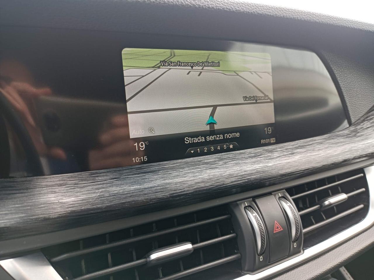 Alfa Romeo Stelvio 2.2 Turbodiesel 180 CV AT8 RWD Business