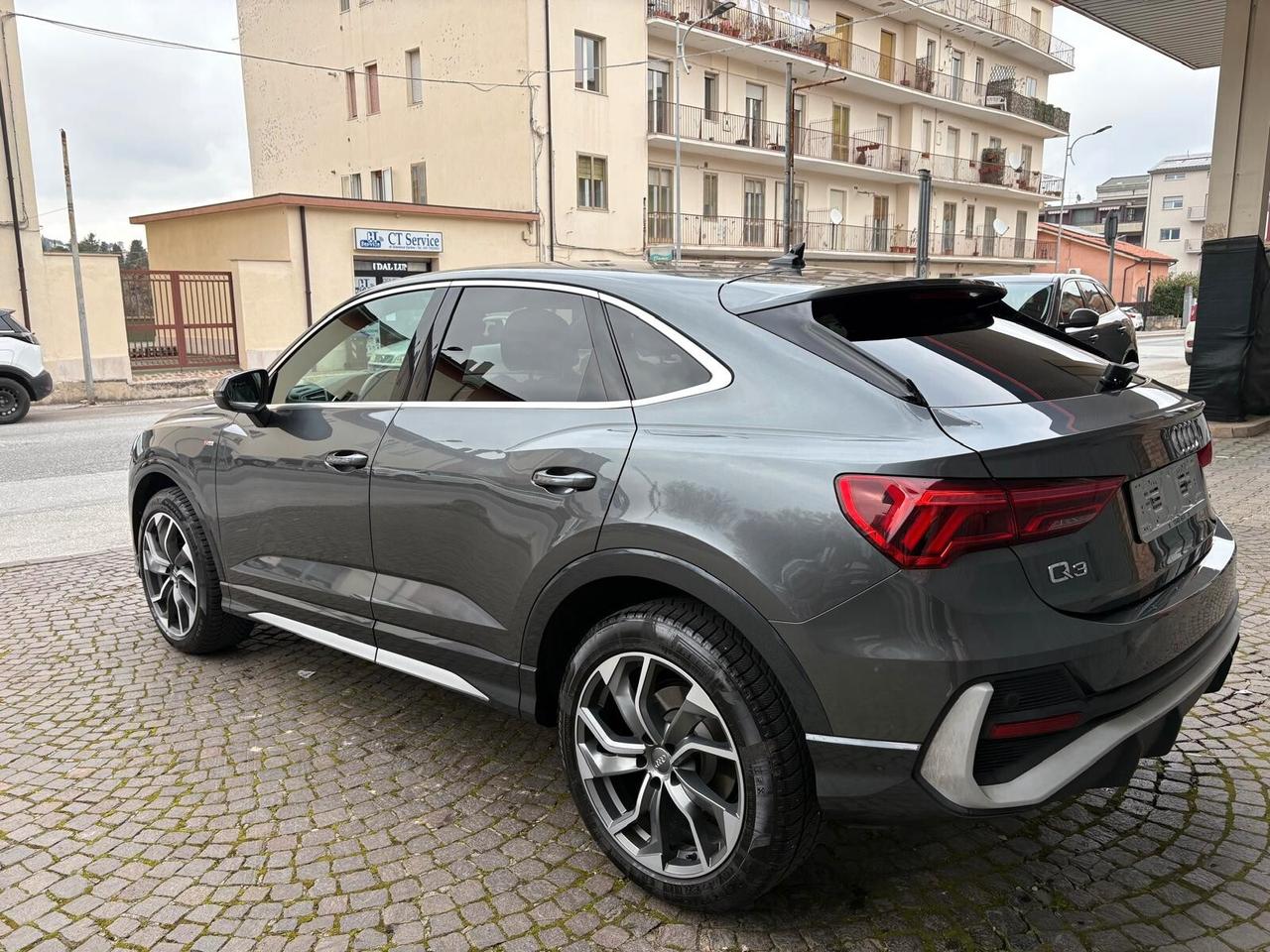 Audi Q3 SPB 40 TDI quattro S tronic line edition