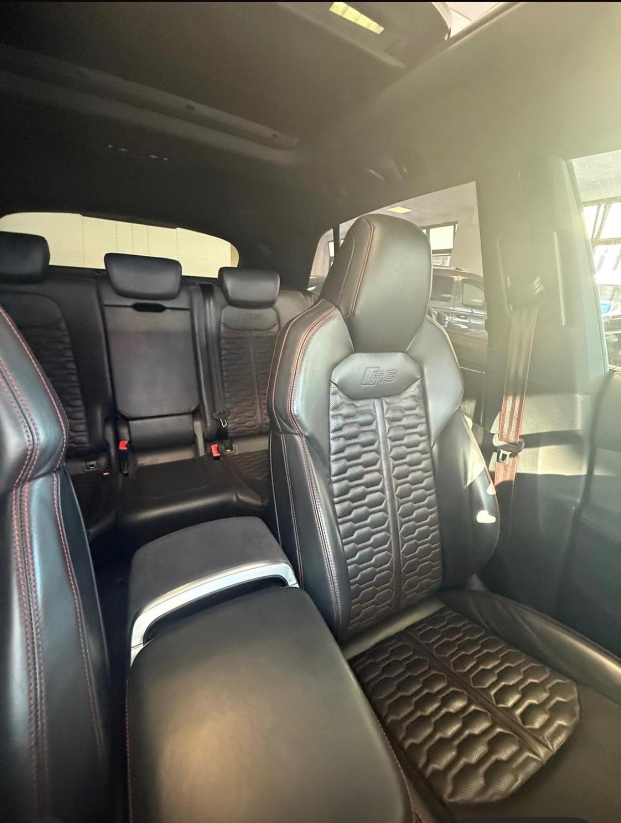 Audi RS Q8 TFSI V8 quattro tiptronic (441 kw)