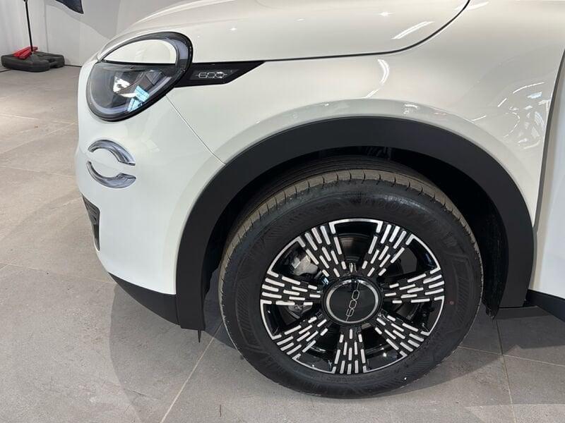 FIAT 600 600 Hybrid 145 CV DCT MHEV Icon