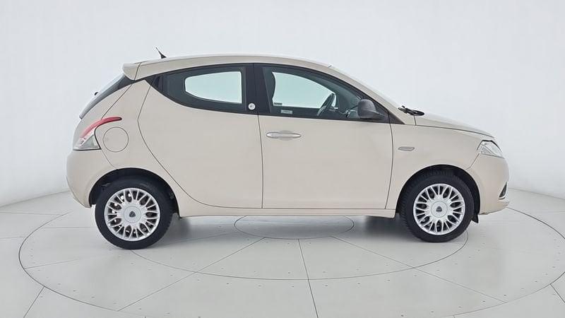 Lancia Ypsilon 1.2 69 CV 5 porte GPL Ecochic Silver