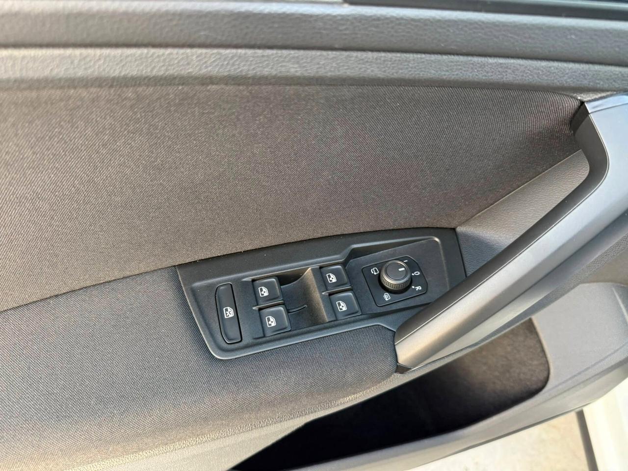 Volkswagen Tiguan 2.0 TDI 150 CV DSG RETRO-LED