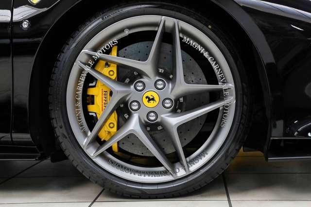 Ferrari F8 Tributo SCUDETTI|SCARICO|CARBON+LEDS|ITALIAN FLAG|UFFITA