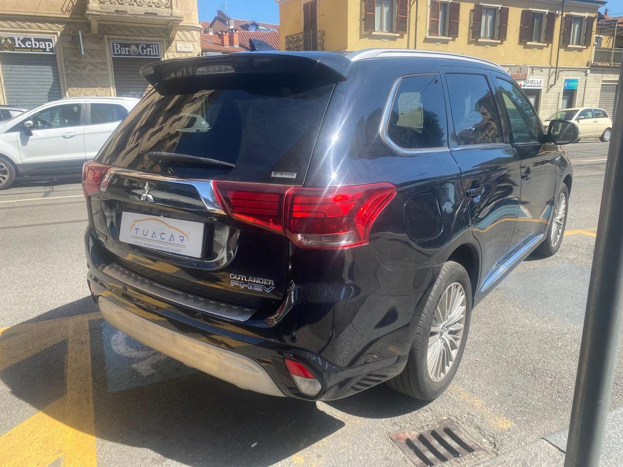 Mitsubishi Outlander 2.4 PHEV #50018