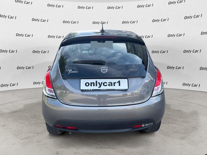 Lancia Ypsilon Ypsilon 1.0 FireFly 5 porte S&S Hybrid Silver
