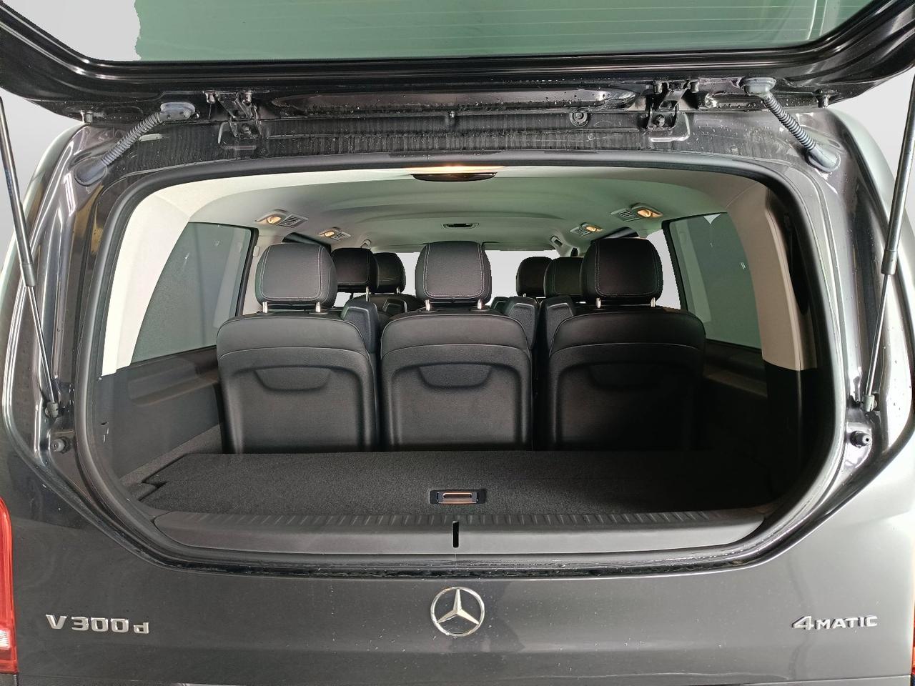Mercedes-Benz Classe V - W447 2019 Extralong - V Extralong 300 d Premium 4matic auto