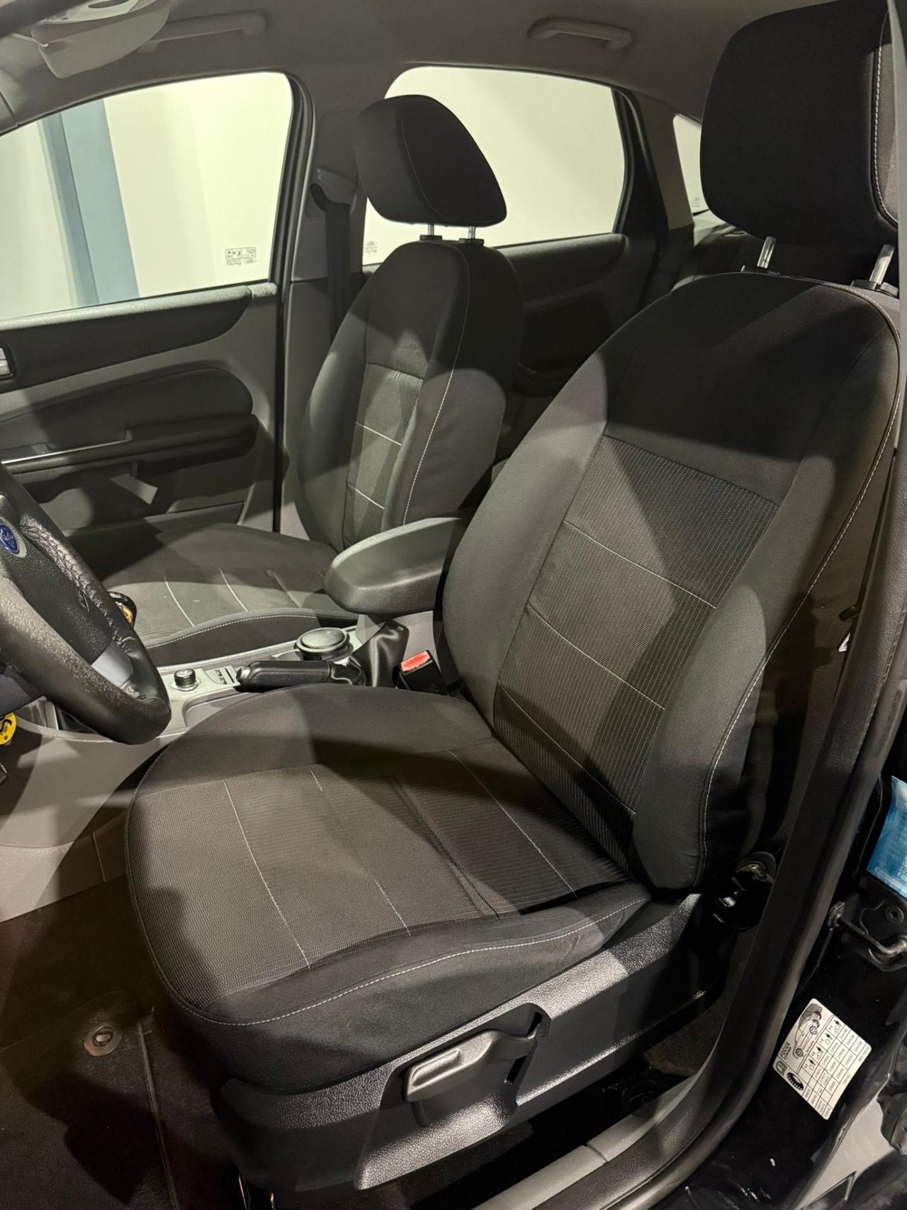 Ford Focus 1.6 TDCi (90CV) -NEOPATENTATI-UNICO PROPRIETARIO