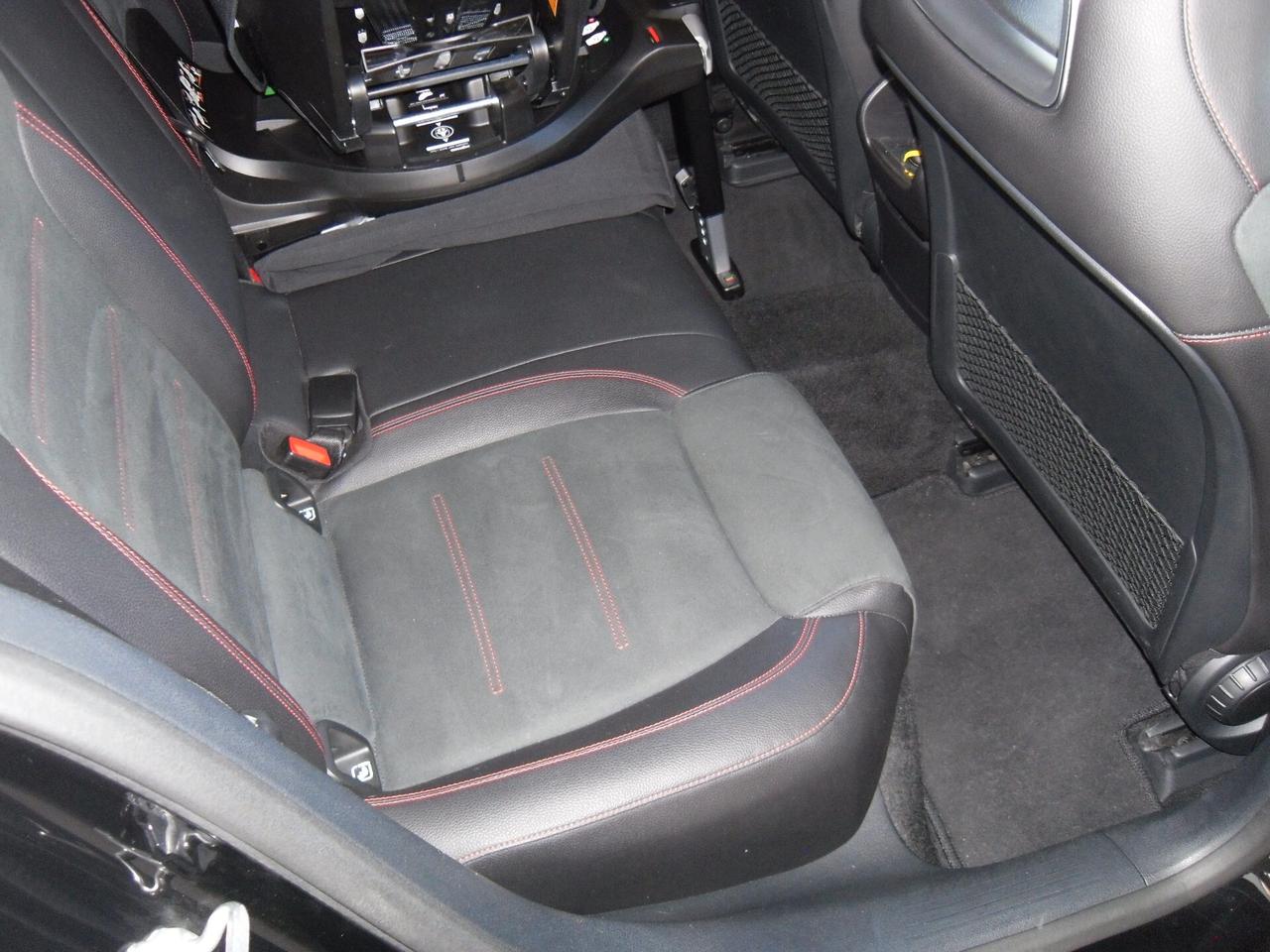Mercedes-benz A 180 d Premium AMG
