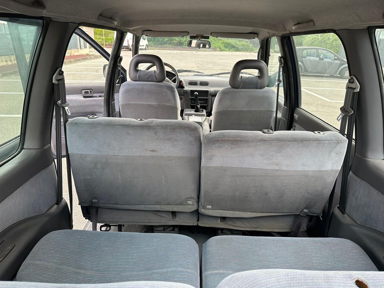 Nissan Serena 1.6i 16V cat 5 porte SLX