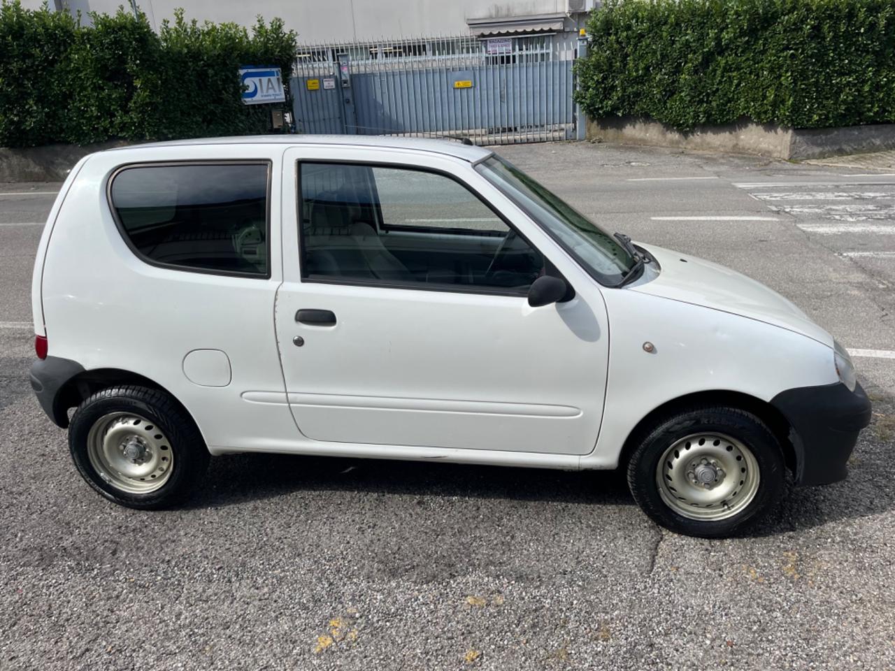 Fiat 600 1.1 Active