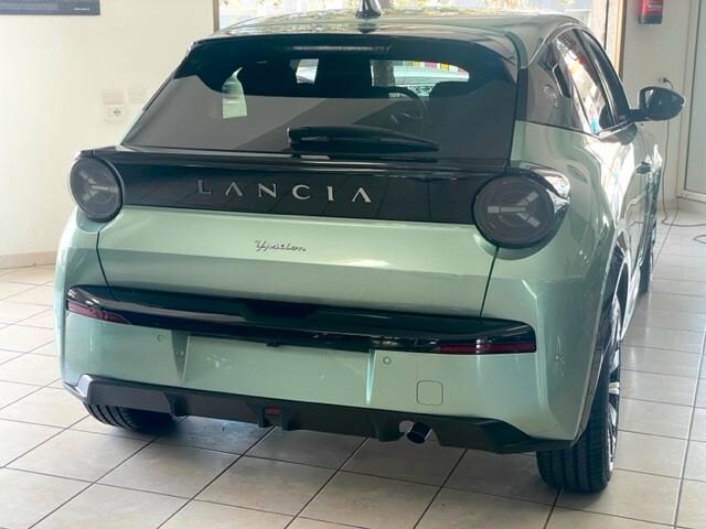 Lancia Ypsilon Hybrid e-DCT LX