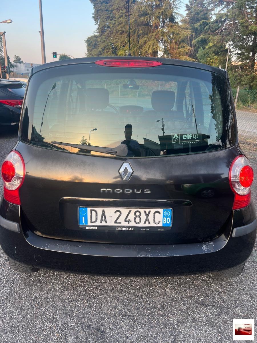 RENAULT - Modus - 1.2 16V Luxe Privilège