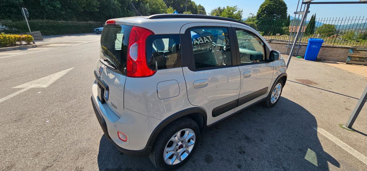 Fiat Panda 0.9 TwinAir Turbo Natural Power Trekking