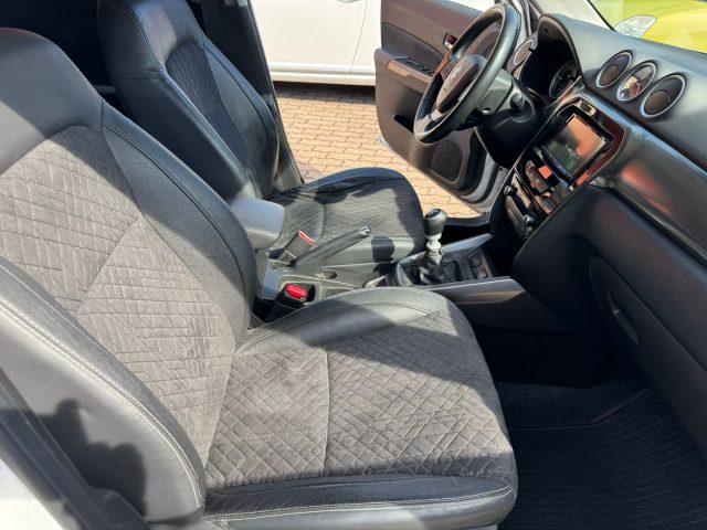 SUZUKI Vitara 1.4 Hybrid Top