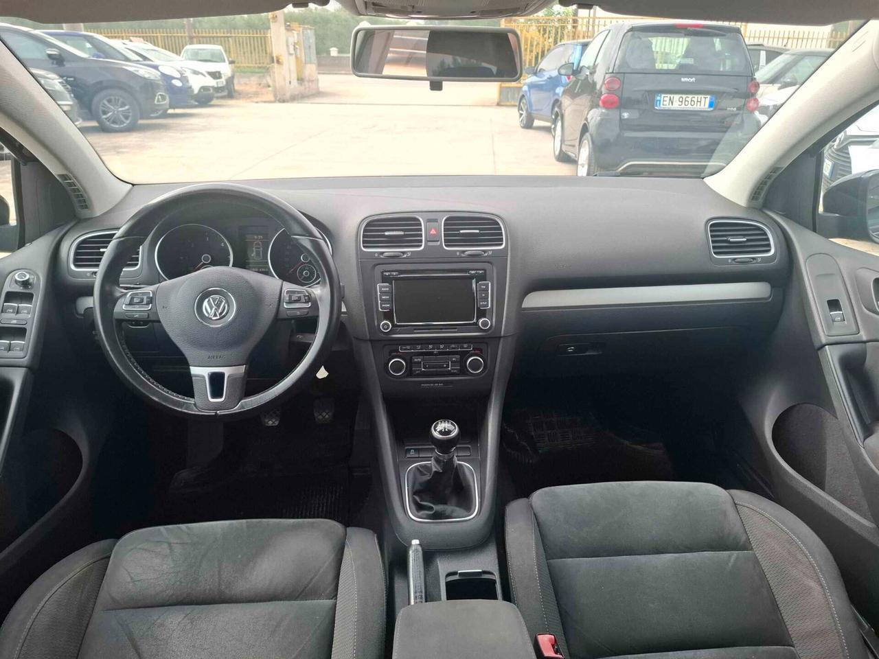 VOLKSWAGEN GOLF 6 1.6 TDI HIGHLINE - 2011