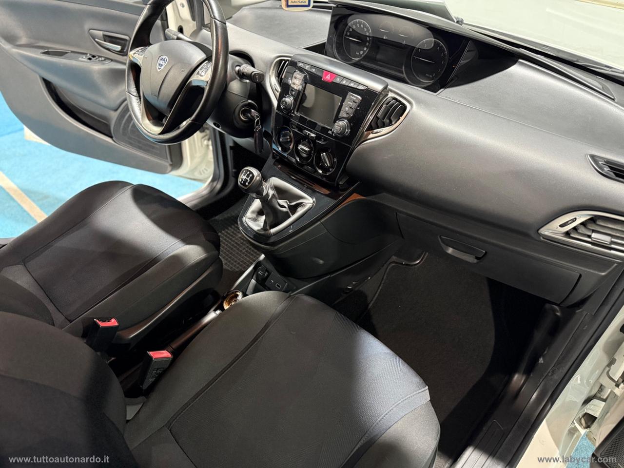 LANCIA Ypsilon 1.2 69 CV 5p. GPL Ecochic Gold