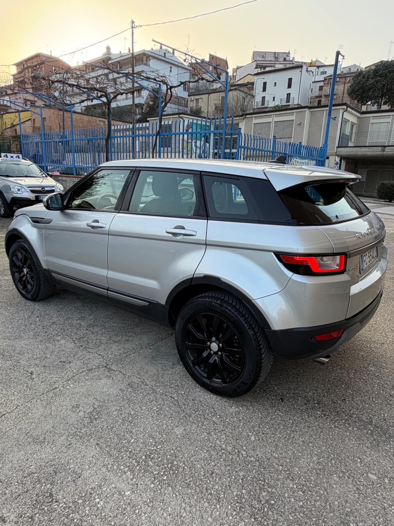 Land Rover Range Evoque 2.0 TD4 150 CV 5p. SE Dynamic