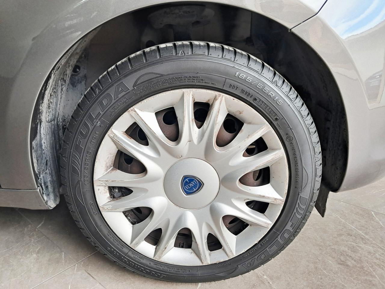 Lancia Ypsilon 1.2 69 CV 5 porte