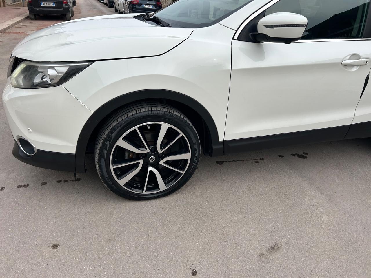 Nissan Qashqai 1.6 dCi 4WD 360
