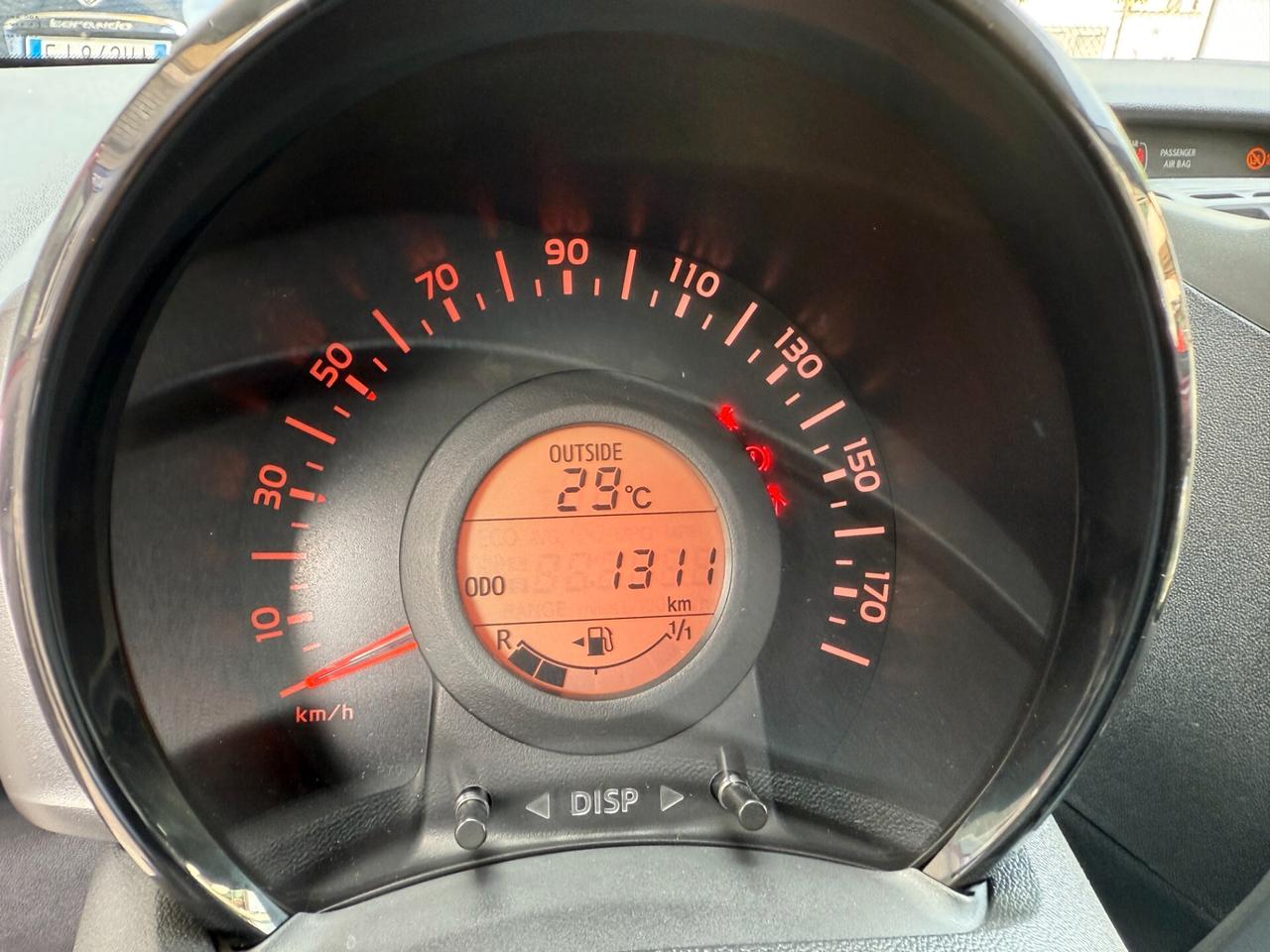 Citroen C1 VTi 68 5 porte Shine SOLO 1300 KM B COLORE