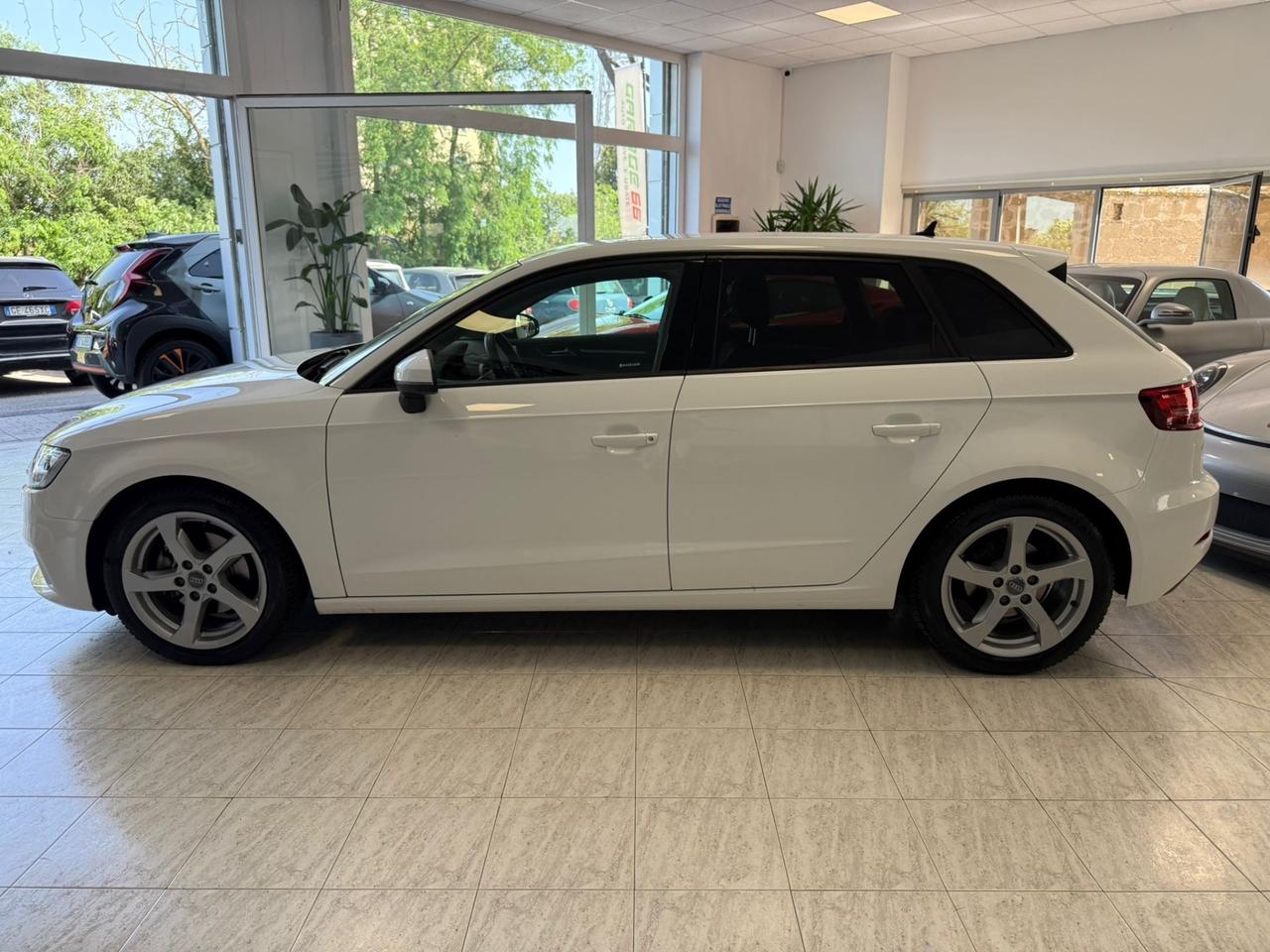 Audi A3 SPB 30 TFSI S tronic OK NEOPATENTATI