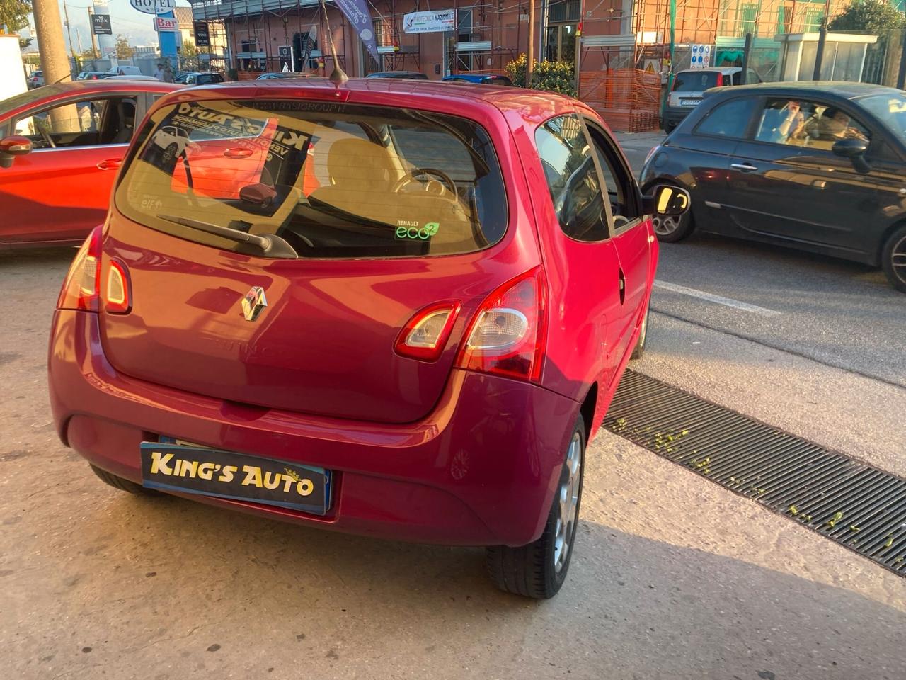 Renault Twingo 1.2 benzina 2012 pronta consegna