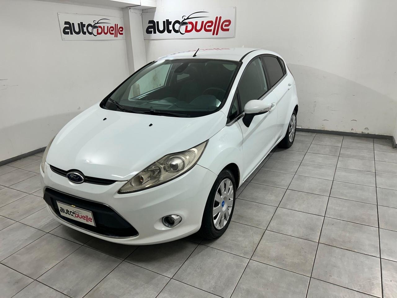 Ford Fiesta 1.4 TDCi 68CV 5 porte Titanium