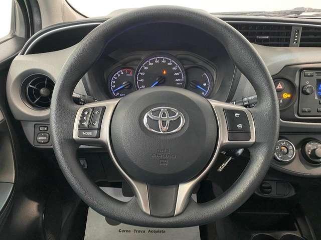 Toyota Yaris 1.0 72 CV 5 porte Cool