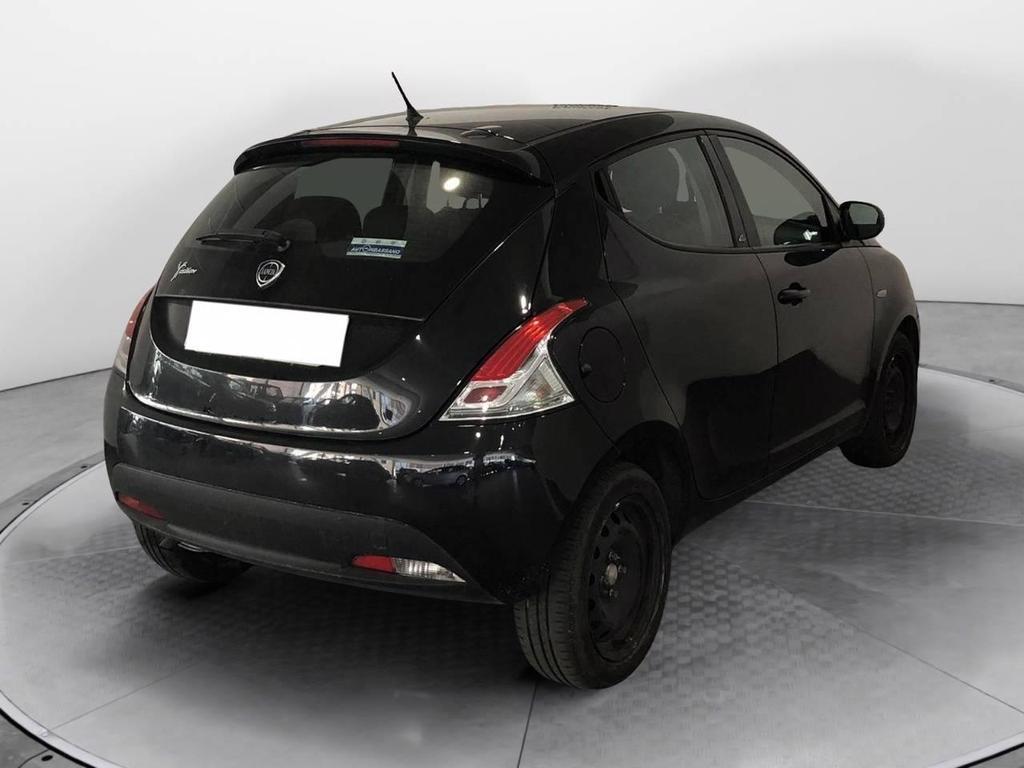 Lancia Ypsilon 5 Porte 1.2 Ecochic Silver