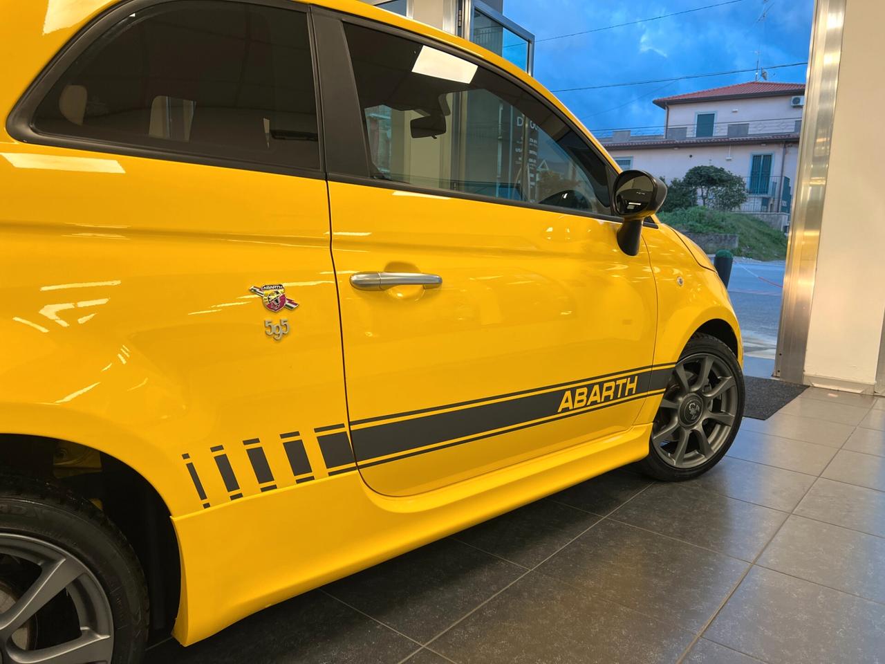 Abarth 595 1.4 Turbo T-Jet 145 CV